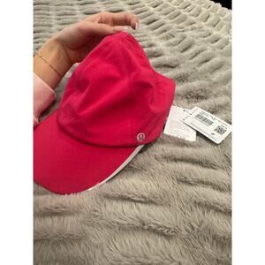NEW LULULEMON Fast and free run hat in hot pink